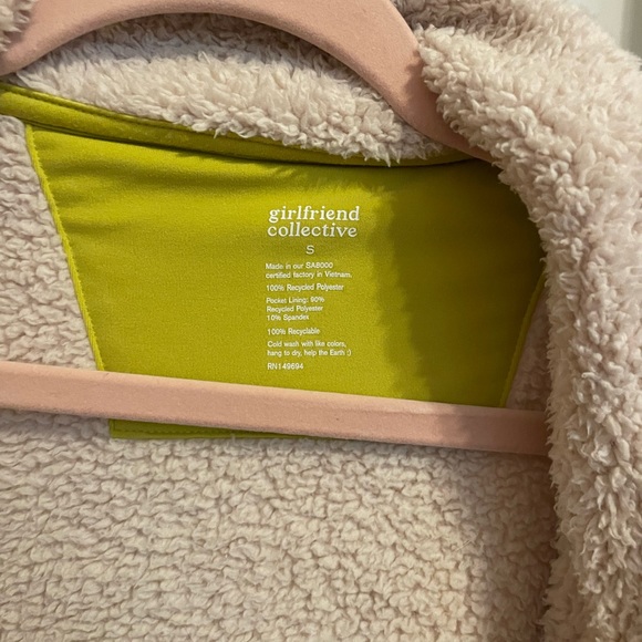 Girlfriend Collective Cream Recycled Full-Zip Fleece - Picture 3 of 7